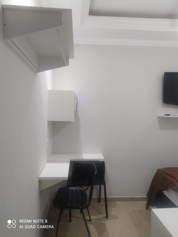 Pousada Quarto Casal Com Ar,Frigobar, Garagem Aparecida  Exterior photo